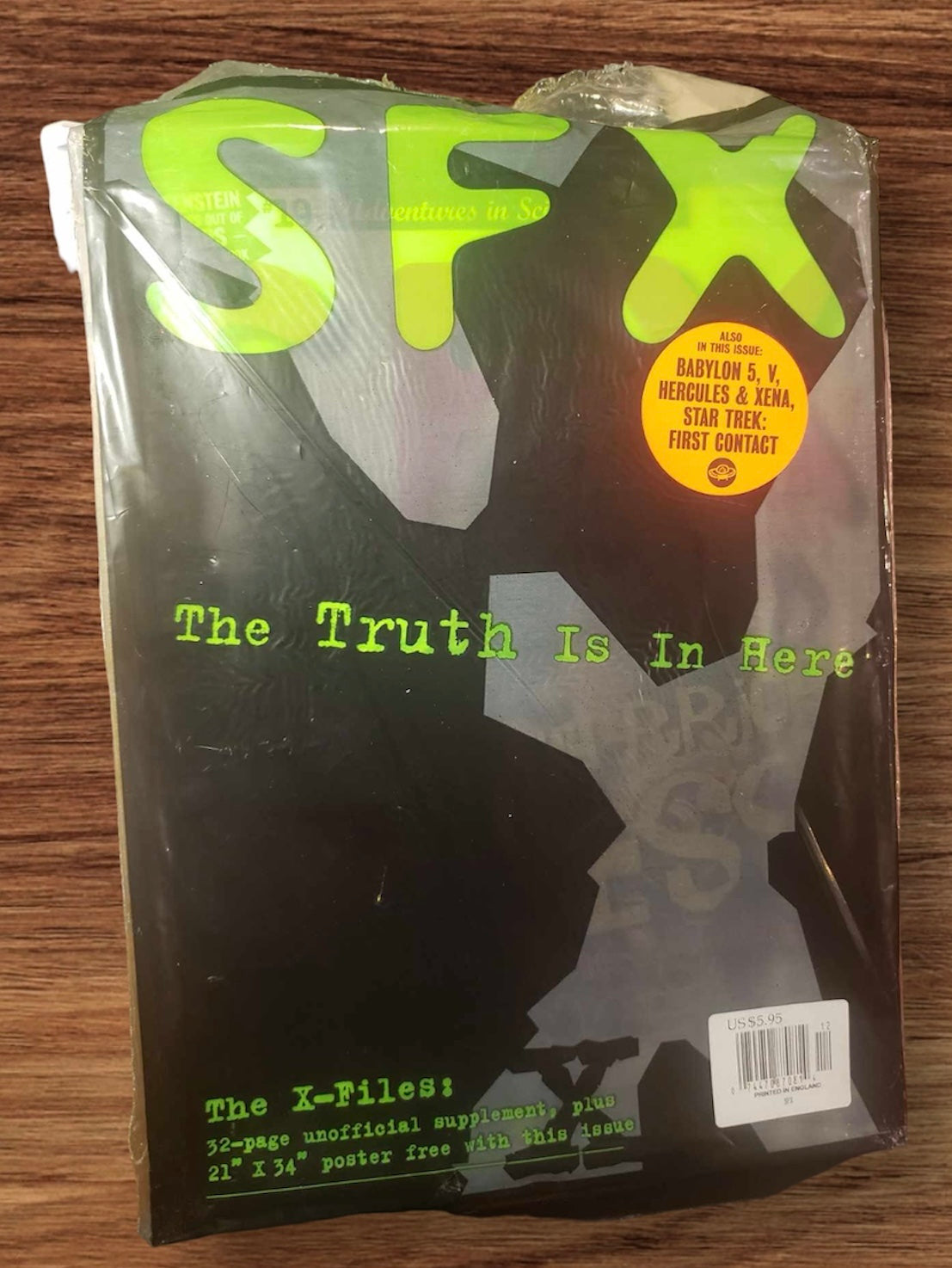 SFX #19, December 1996 - Special Issue, Printed in England. LUCY LAWLESS (Cover)